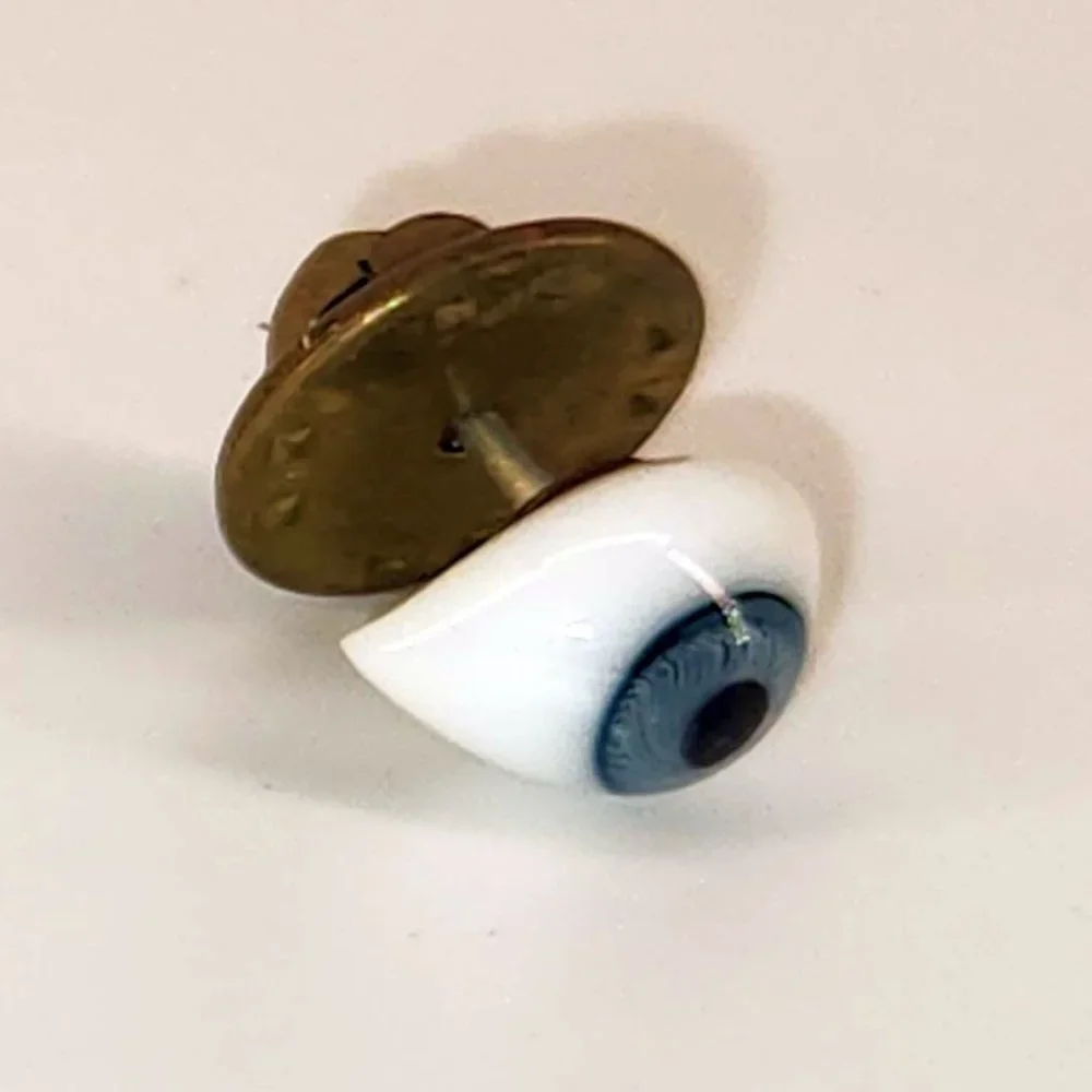 Neck Tie Pin or Tack - Vintage Glass Eye